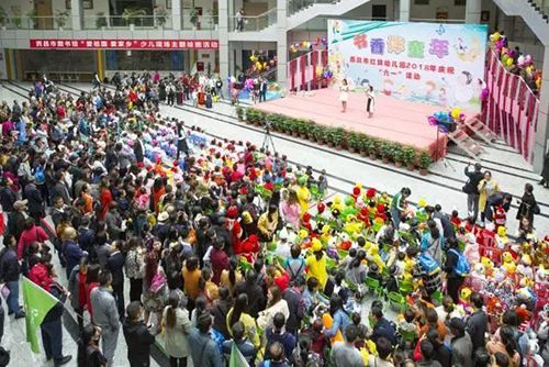 小朋友都喜歡！四川西昌紅旗幼兒園采購(gòu)濾中濾飲水機(jī)